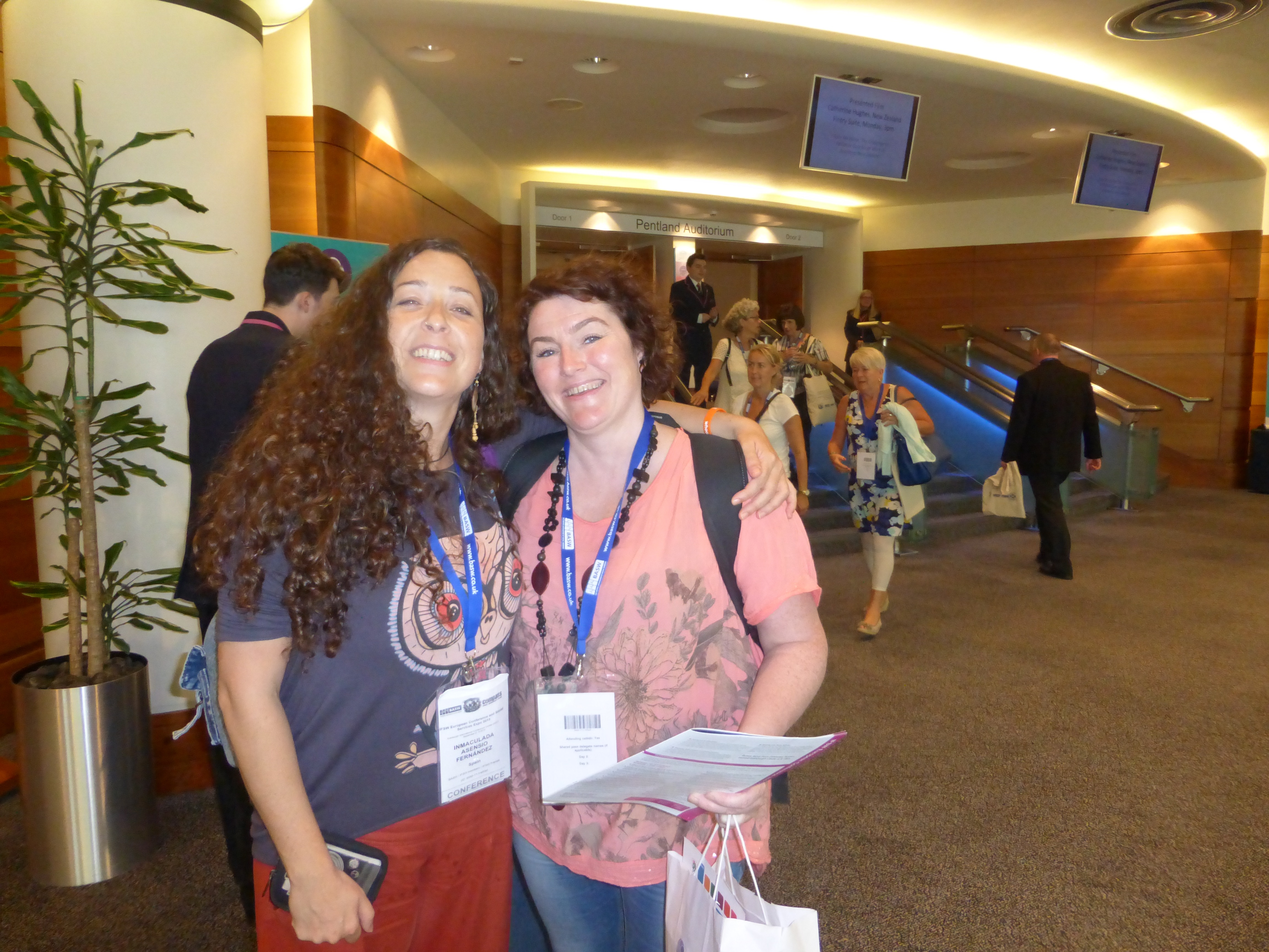 Presidenta de la Asoc Nac TS Islandia